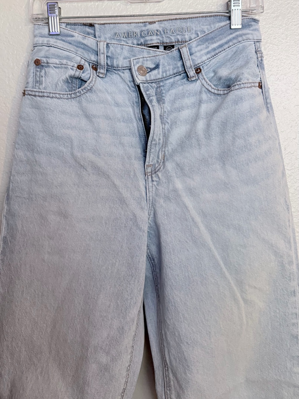 American Eagle Outfitters Light Blue Buggy Straight Jeans